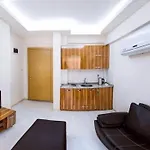 Hotel de apartamente Smyrna Homes & Suits