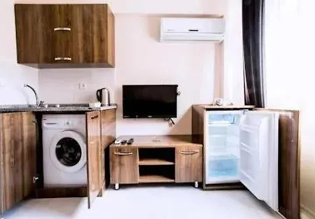Smyrna Homes & Suits 3*