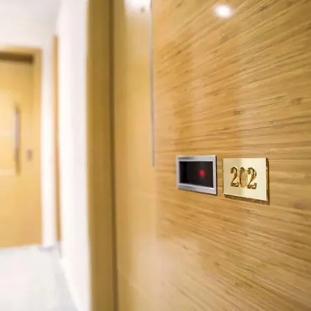 Smyrna Homes & Suits Apart Otel İzmir