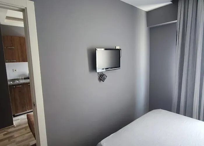 Smyrna Homes & Suits Apart Otel